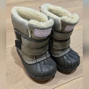 C - Toddlers Cat & Jack snowboots